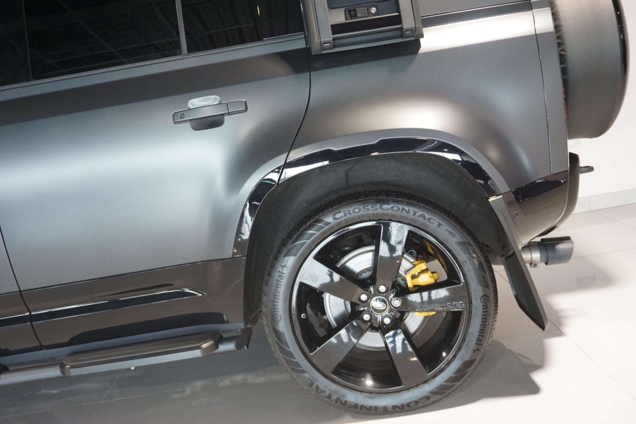 Land Rover Defender 110 3.0 D350 MHEV X-Dynamic HSE Hard Top SUV 5dr Diesel Auto 4WD MWB Euro 6 (s/s) (350 ps)
